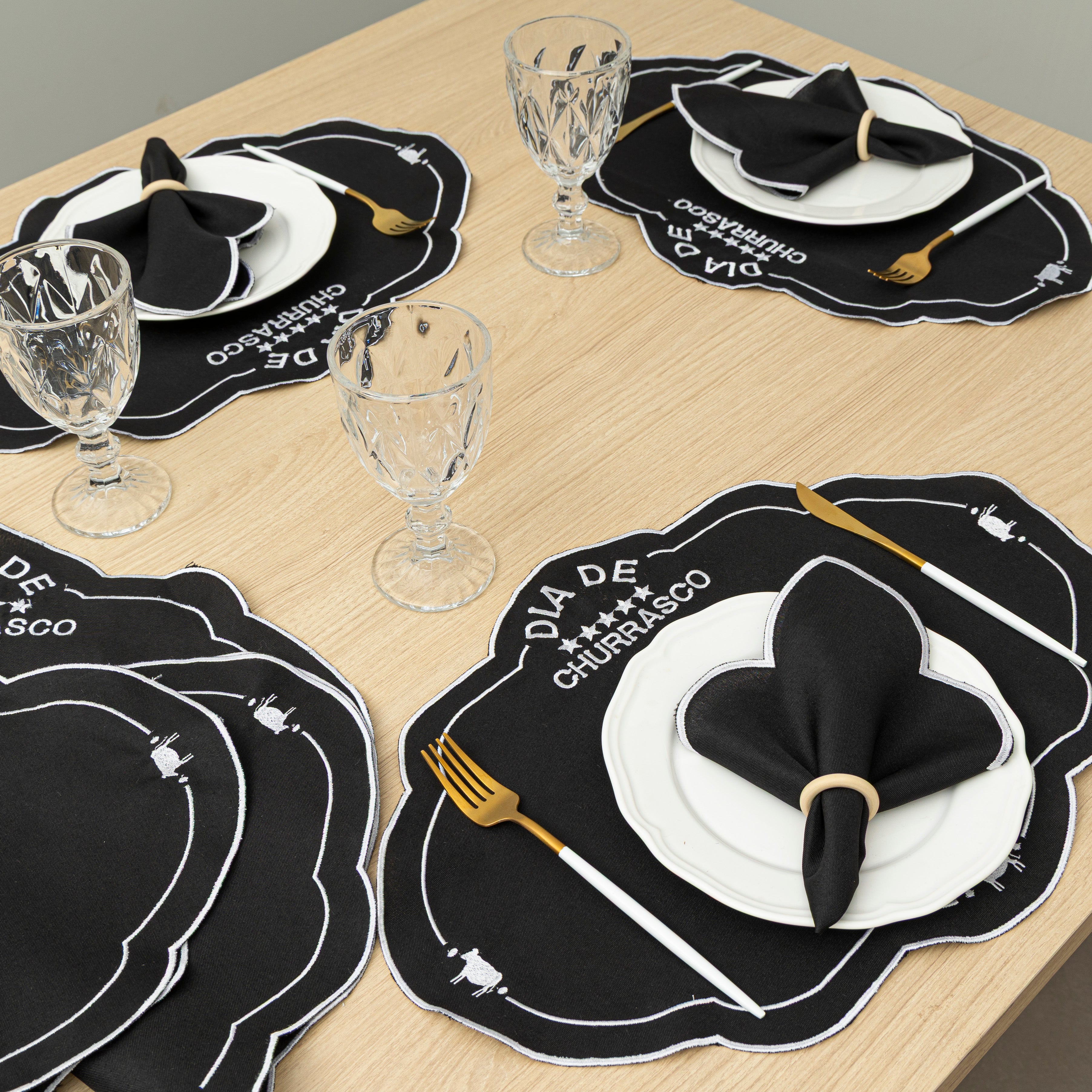 Kit Bordado Churrasco & Mesa Posta – 24 Peças