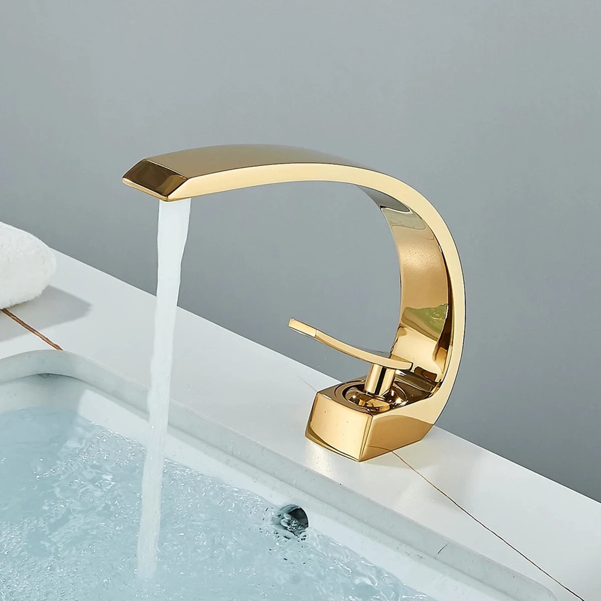 Torneira Para Pia Banheiro Misturador Água Quente E Fria Monocomando Curva Cuba Luxo T105d Dourado Luuk Young