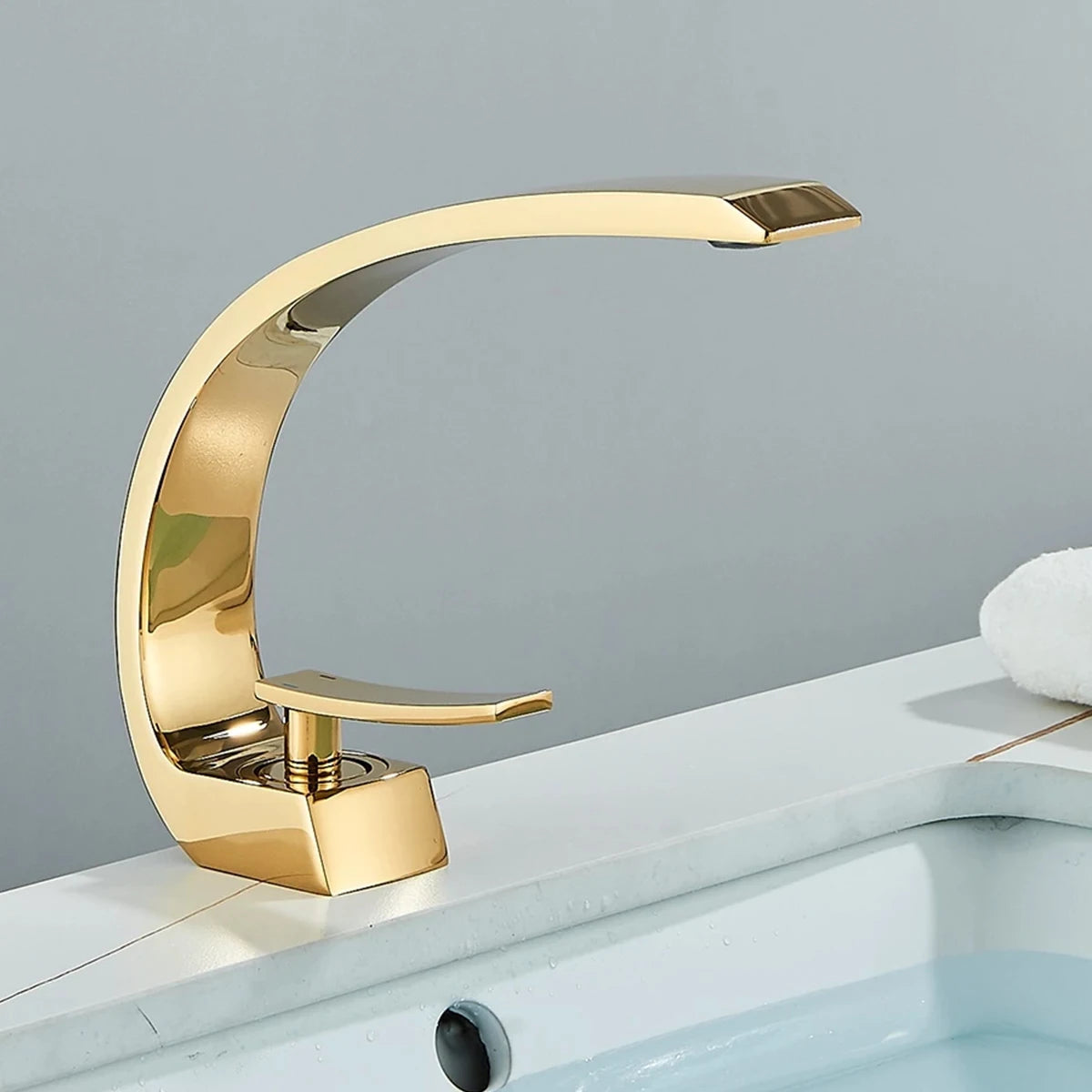 Torneira Para Pia Banheiro Misturador Água Quente E Fria Monocomando Curva Cuba Luxo T105d Dourado Luuk Young