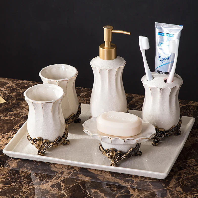 Estilo europeu banheiro de cinco peças terno banheiro suprimentos kit branco produtos de higiene pessoal conjunto casa cerâmica acessórios decorativos