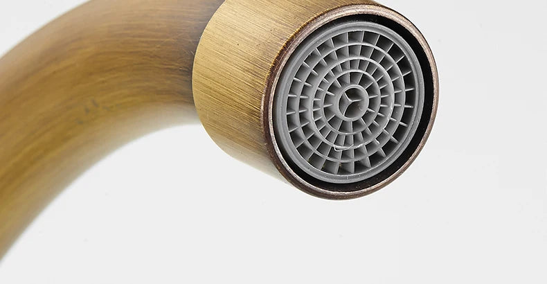 Torneira de latão clássica de alta qualidade, apenas água fria, pia de cozinha, pescoço de ganso, alavanca única, torneira externa, acabamento escovado de bronze