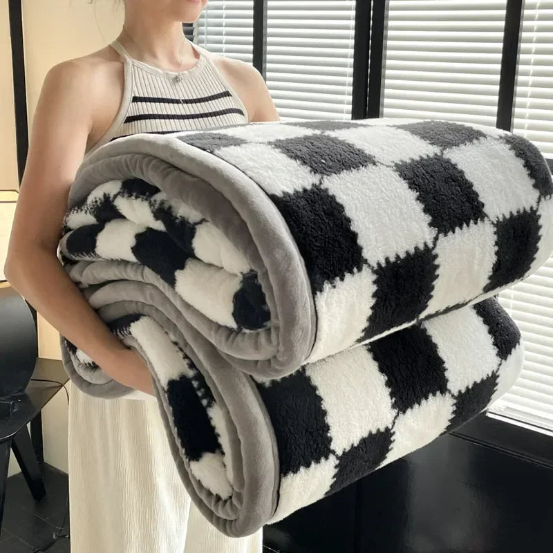 Inverno grosso um grau xadrez coral velo macio quente grosso cobertores de cama de pelúcia sofá cobertor folha de cama material de escritório em casa