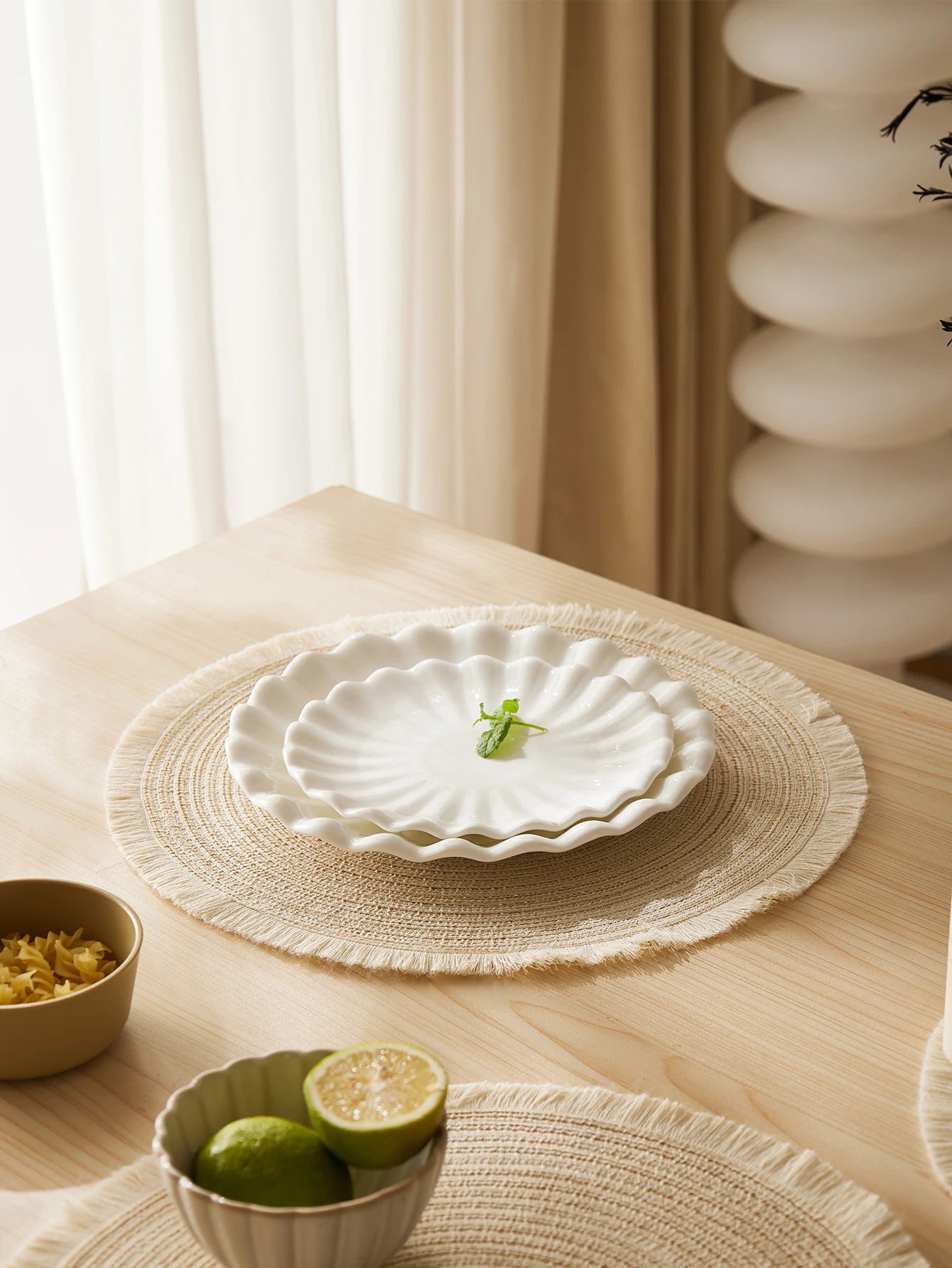 4 pçs/set venda quente franja eco-friendly casa antiderrapante estilo morden mesa tecido placemats poliéster tapete redondo