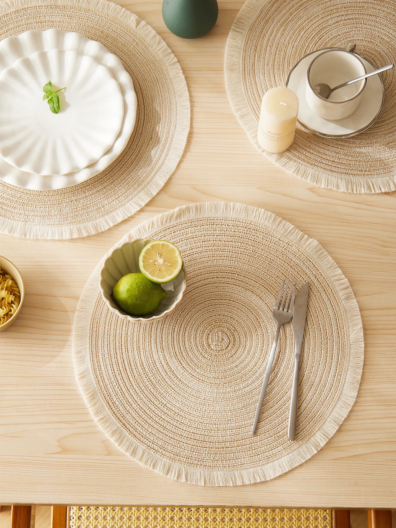 4 pçs/set venda quente franja eco-friendly casa antiderrapante estilo morden mesa tecido placemats poliéster tapete redondo