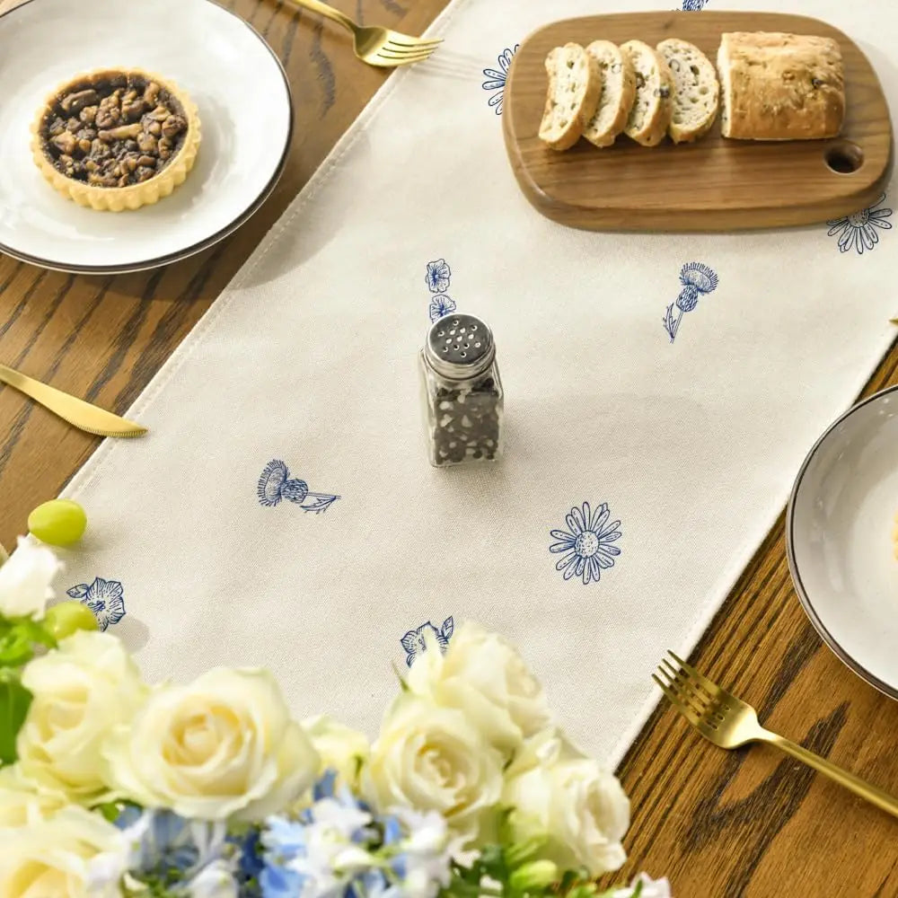 Corredor de Mesa Linho Flores Silvestres Azul Antigo - Casa Ornato