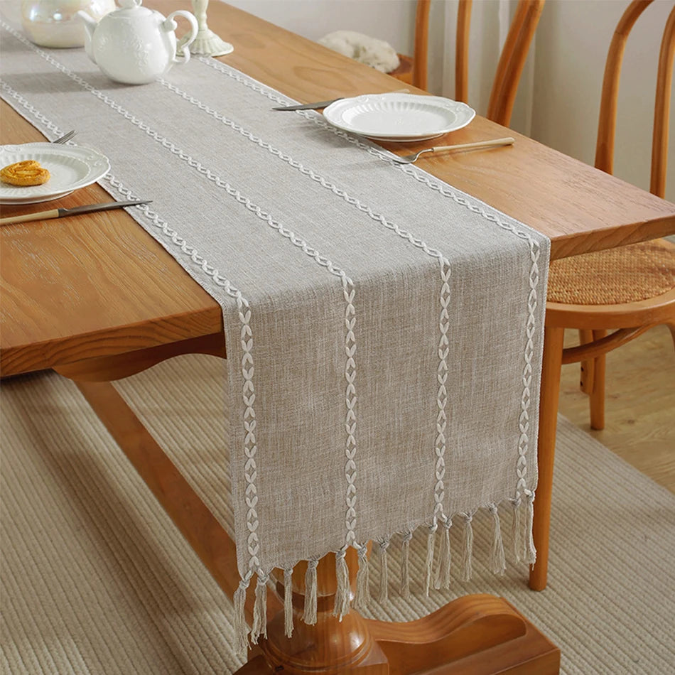 Corredor de mesa de linho de algodão, borlas tecidas à mão bordadas perfeitas para decoração de jantar de festa de casamento