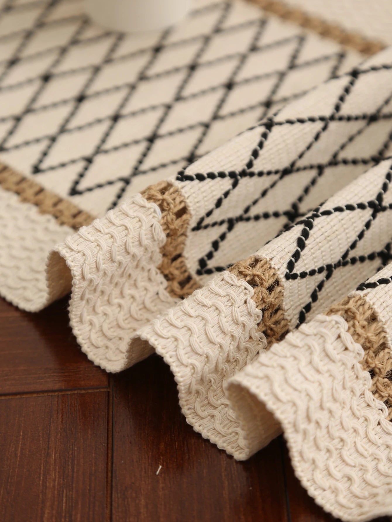 Corredor de Mesa Boho em Macramê - Elegância Rústica - Casa Ornato