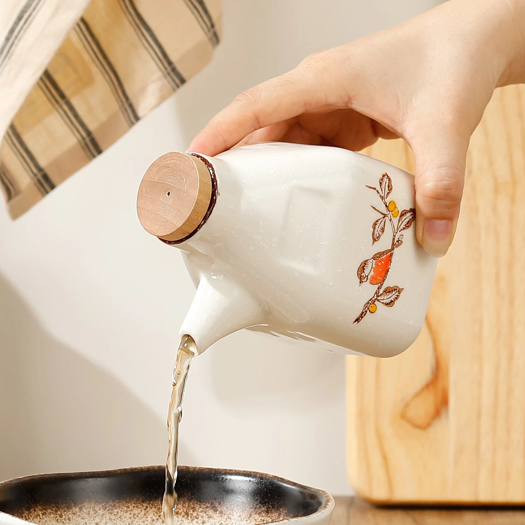 Garrafa de Cerâmica Retro para Temperos - Grande Capacidade - Casa Ornato