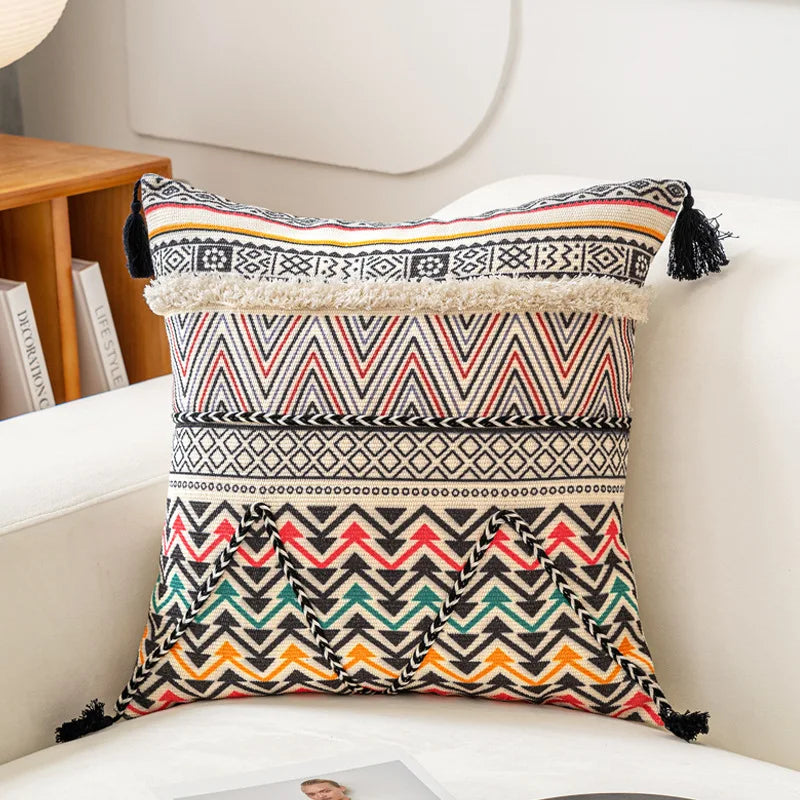 Capa de Almofada Nórdica com Borlas em Linho e Algodão - Casa Ornato