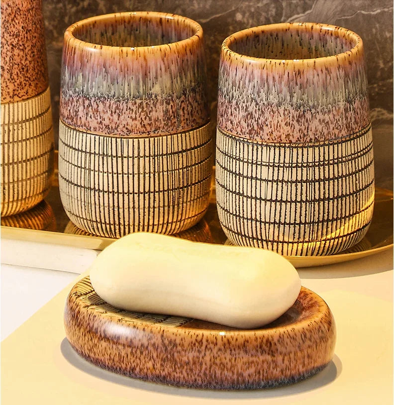 Conjunto Clássico de Banheiro em Cerâmica Vintage – 4 Peças - Casa Ornato