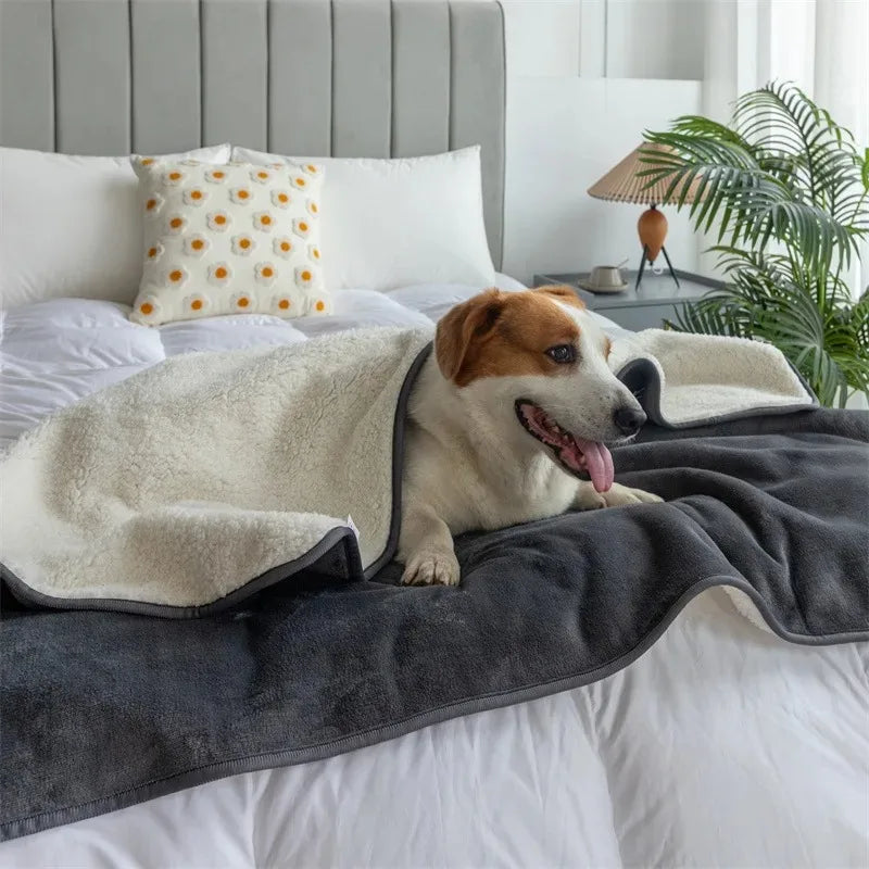 Manta Pet Impermeável Élitaire – Proteção com Elegância - Casa Ornato