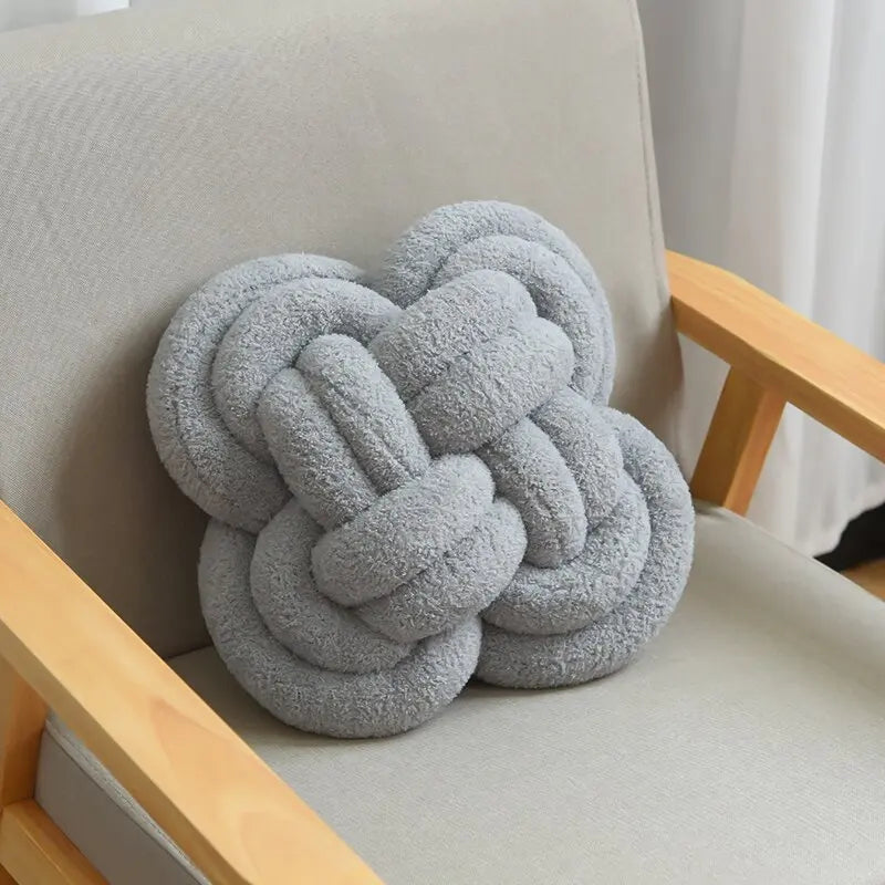 Almofada Decorativa de Nó em Pelúcia - Casa Ornato