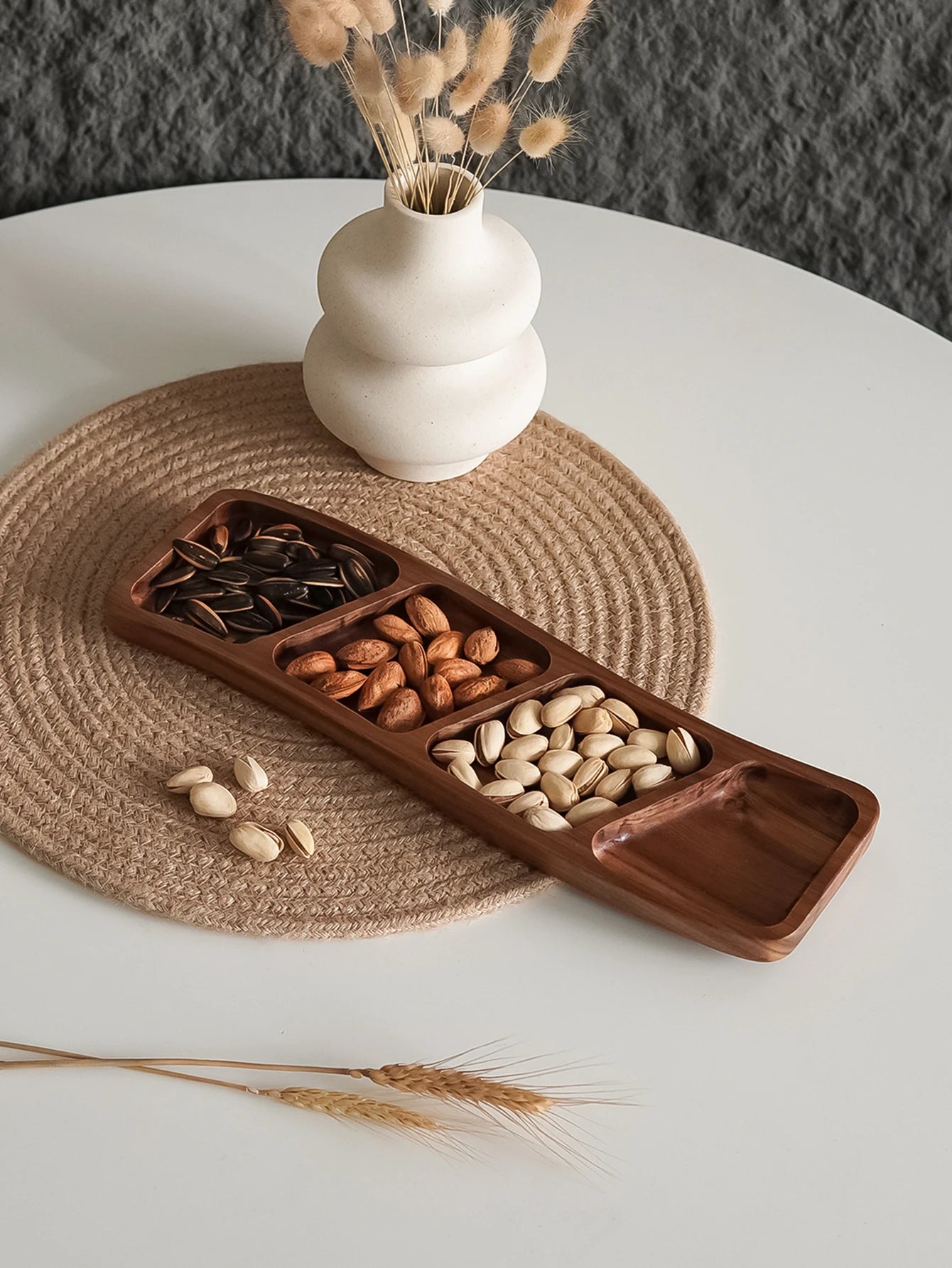 1pc de madeira três compartimentos quatro compartimentos curvo lanche placa rasa, bandeja de doces de frutas secas, tempero mergulhando placa rasa, adequado para festa de férias, jantar de família, prato de exibição de bolo de sobremesa, bandeja de biscoito de lanche de café, bandeja decorativa