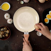 jogo de 3 frigideiras antiaderentes ceramica com aluminio bege terrara - Oikos