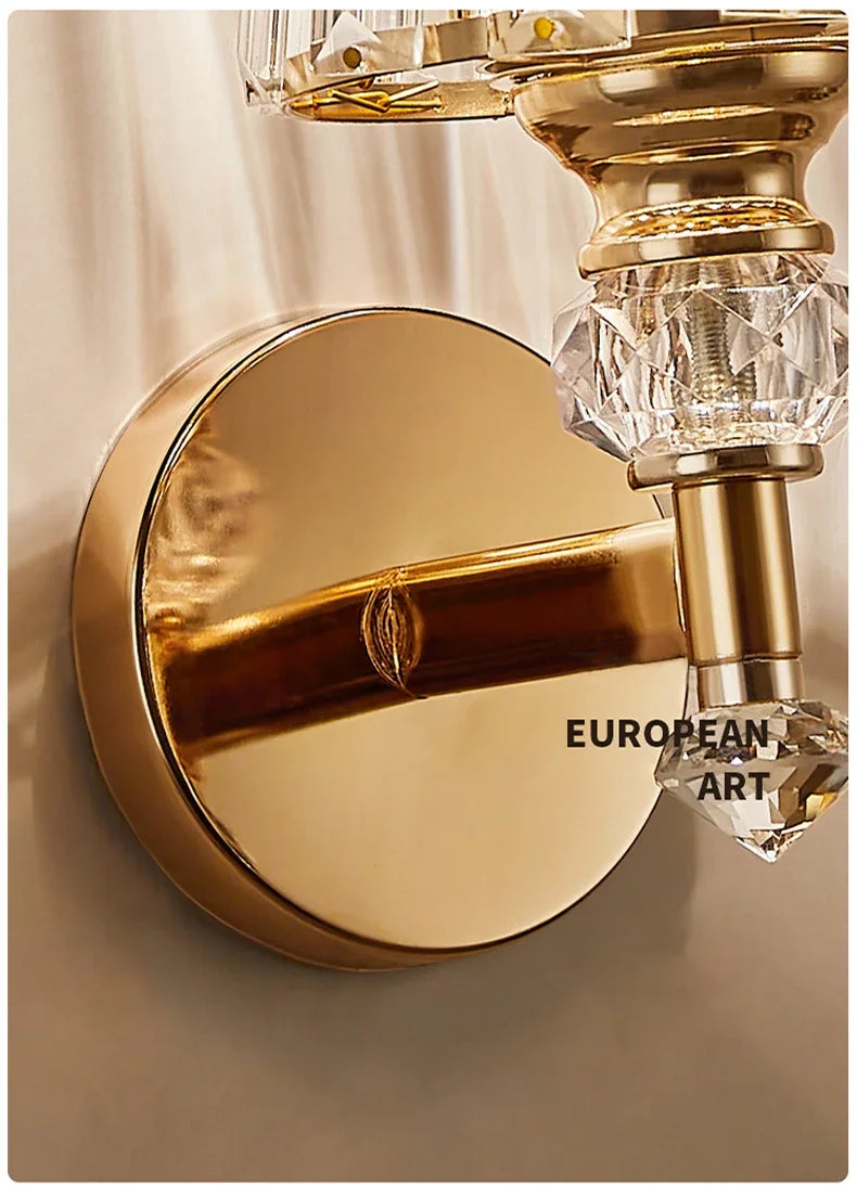 Arandela Elegance: Luz e Arte em Ouro Vintage - Casa Ornato