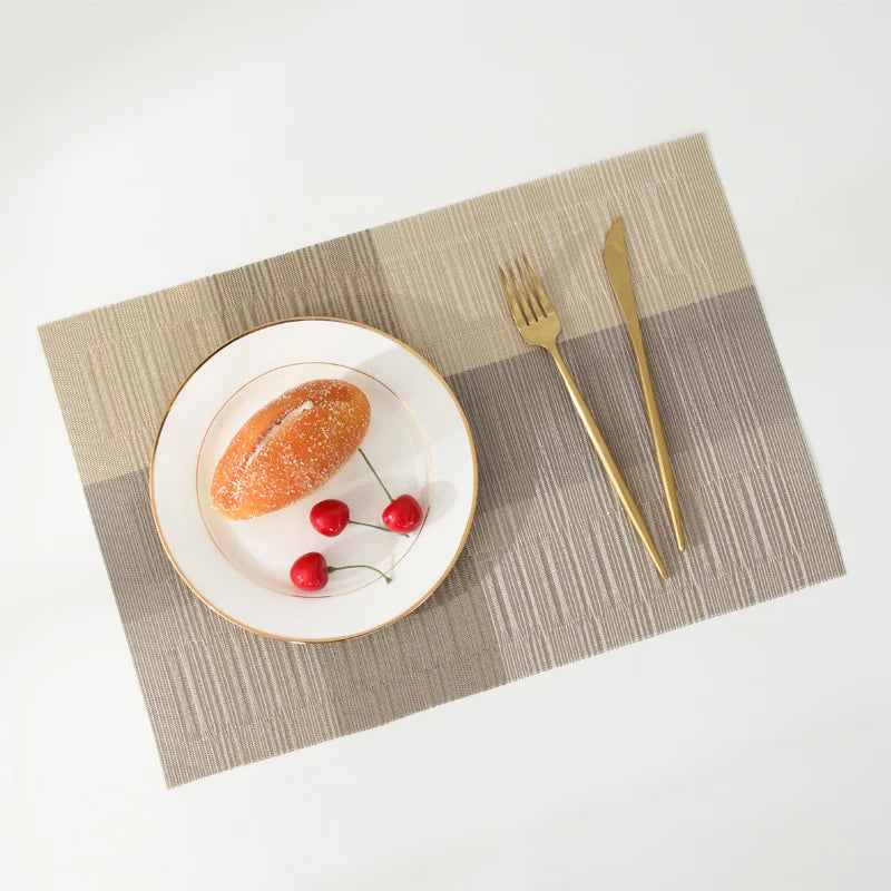 Linea Tavola - Conjunto Elegante de Jogos Americanos - Casa Ornato