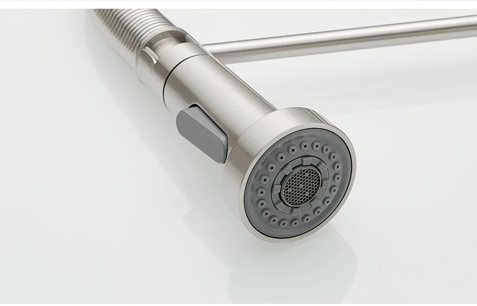 Torneiras de cozinha escova torneiras de bronze para pia da cozinha única alavanca puxar para baixo primavera bico misturadores torneira guindaste água quente e fria 9009