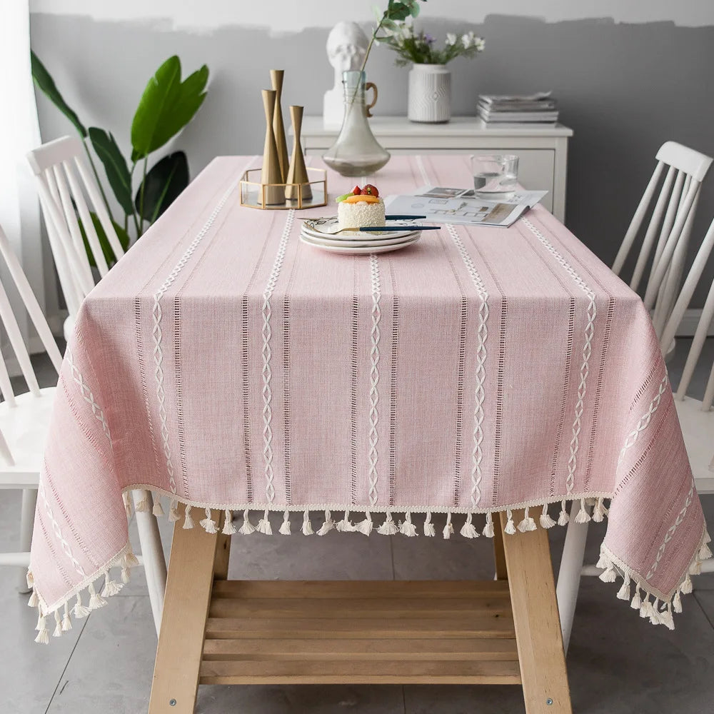 Toalha de Mesa Retangular em Algodão e Linho com Tassel - Casa Ornato