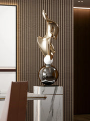 Escultura Abstrata de Luxo em Ouro e Prata - Casa Ornato