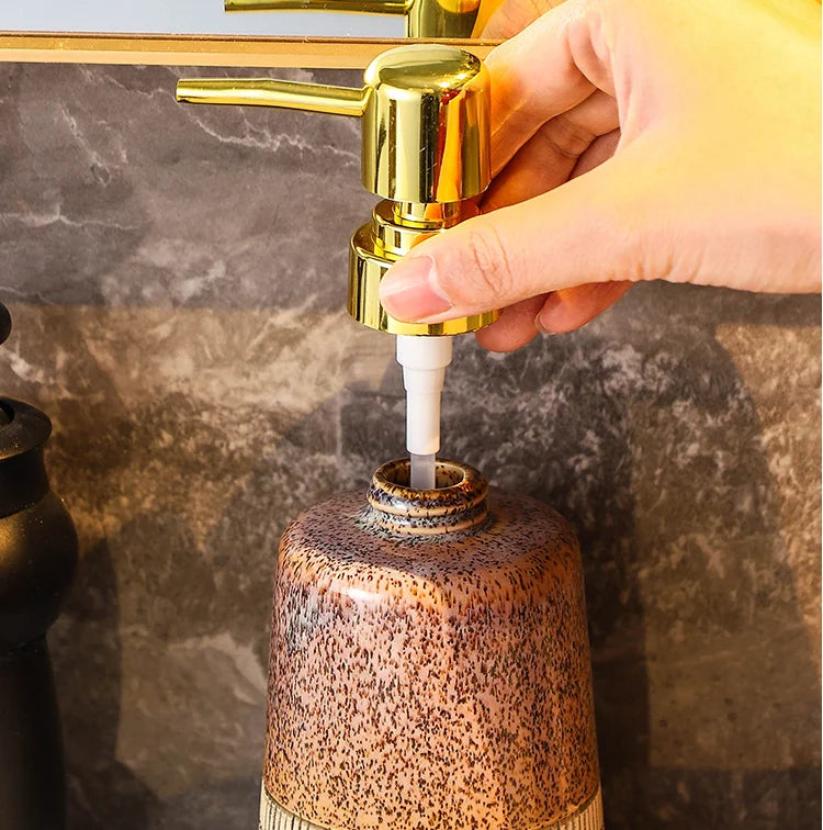 Conjunto Clássico de Banheiro em Cerâmica Vintage – 4 Peças - Casa Ornato