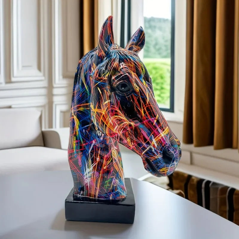 Estatueta colorida de cabeça de cavalo graffiti, arte em resina de cabeça de cavalo, artesanato moderno, escultura de cavalo para sucesso para casa/escritório