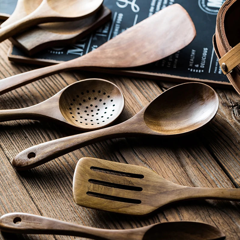 Conjunto Sofisticado de Utensílios de Cozinha em Madeira de Teca