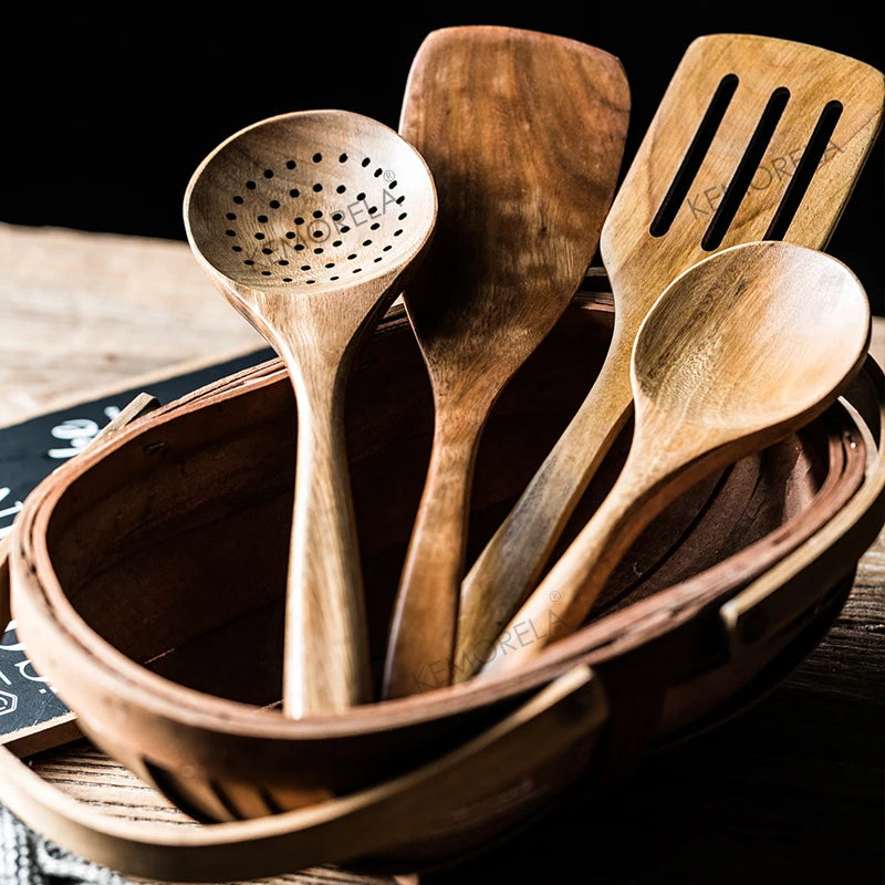 Conjunto Sofisticado de Utensílios de Cozinha em Madeira de Teca