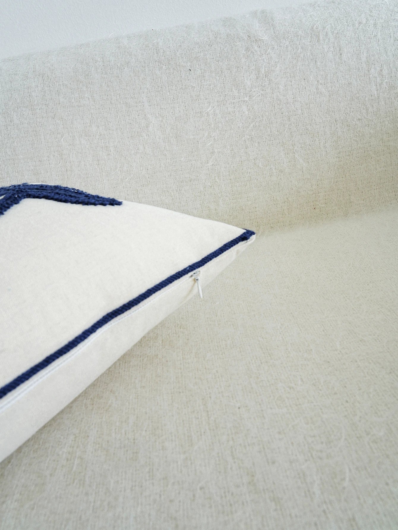 Capa de Travesseiro Bordada Estrela do Mar - Elegância e Conforto - Casa Ornato