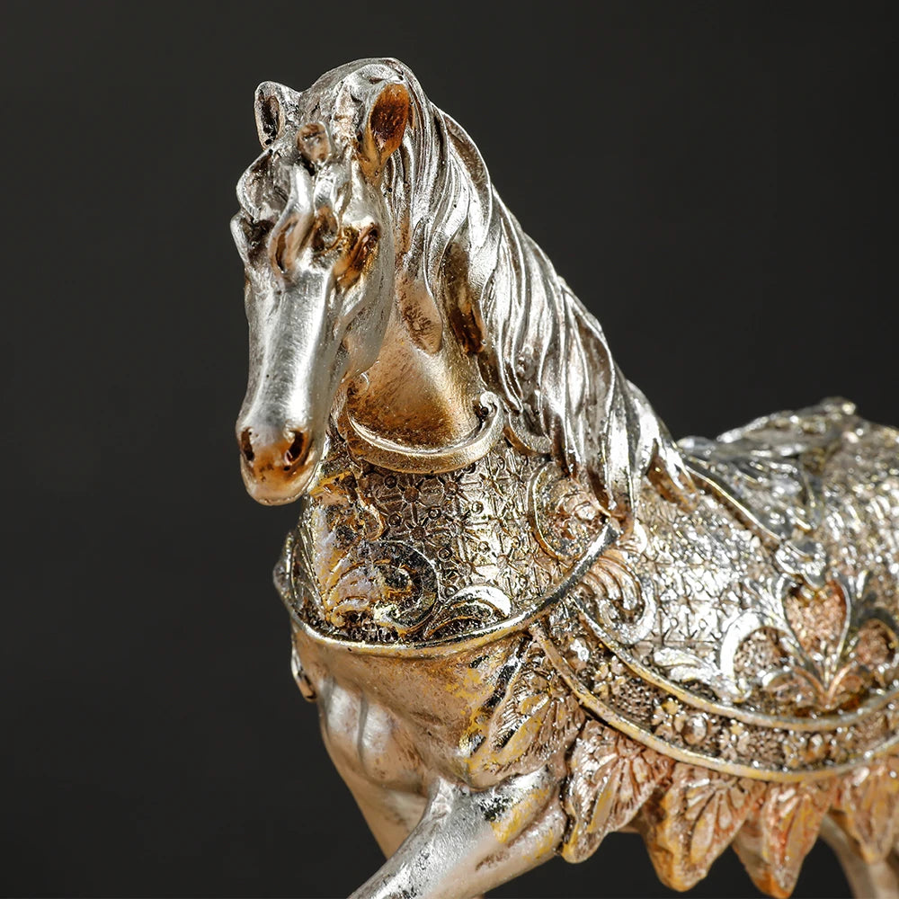 Estátua do cavalo da resina para a decoração home, arte da escultura, ornamento nórdico, sala, quarto, secretária, mobília luxuosa