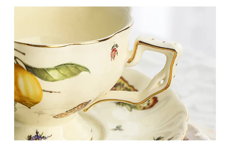 Xícara de porcelana vintage, caneca de café, chá da tarde, fita, bule de disco, chaleira, padrão limão, estilo europeu