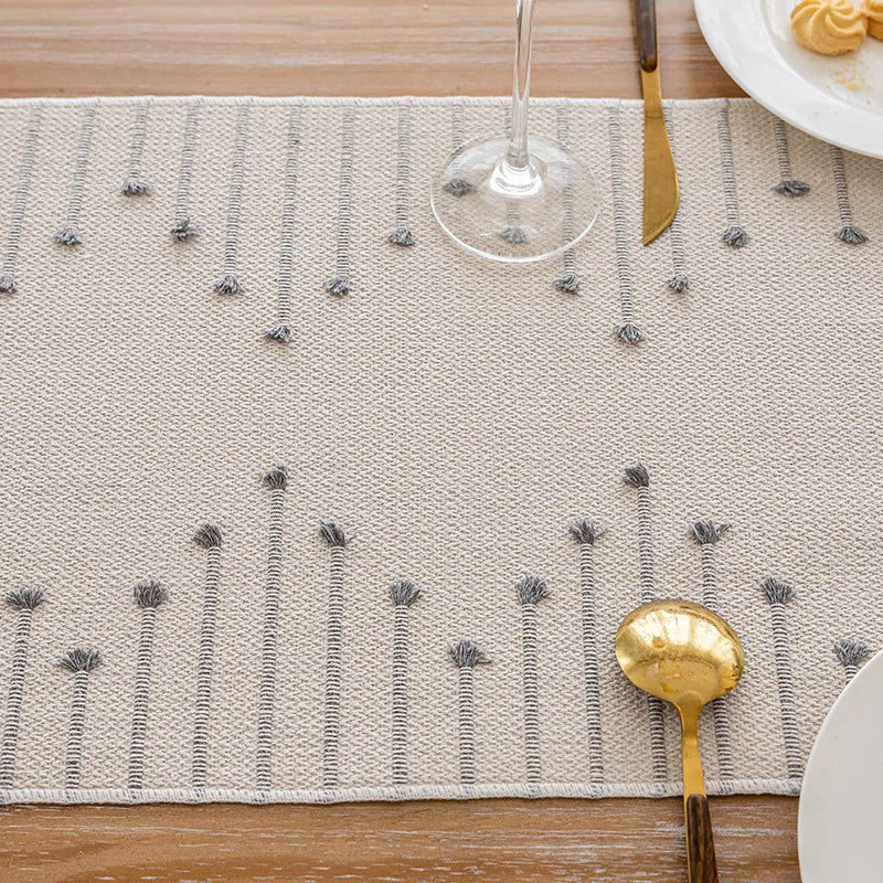 Corredor de Mesa Elegância Boho em Algodão Natural com Borlas - Casa Ornato