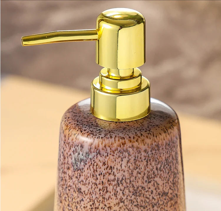 Conjunto Clássico de Banheiro em Cerâmica Vintage – 4 Peças - Casa Ornato