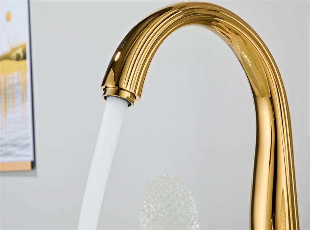 Ouro torneira do banheiro generalizada alça de cristal torneira da bacia lavabo luxo misturador da bacia quente e fria torneira da pia do chuveiro