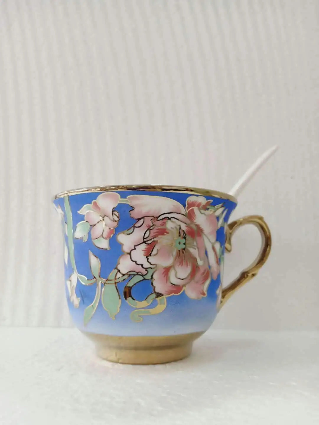 Conjunto de Chá em Cerâmica com Borda Dourada, Estilo Britânico, para Uso Doméstico, Design Criativo Europeu, Seguro para Lav...