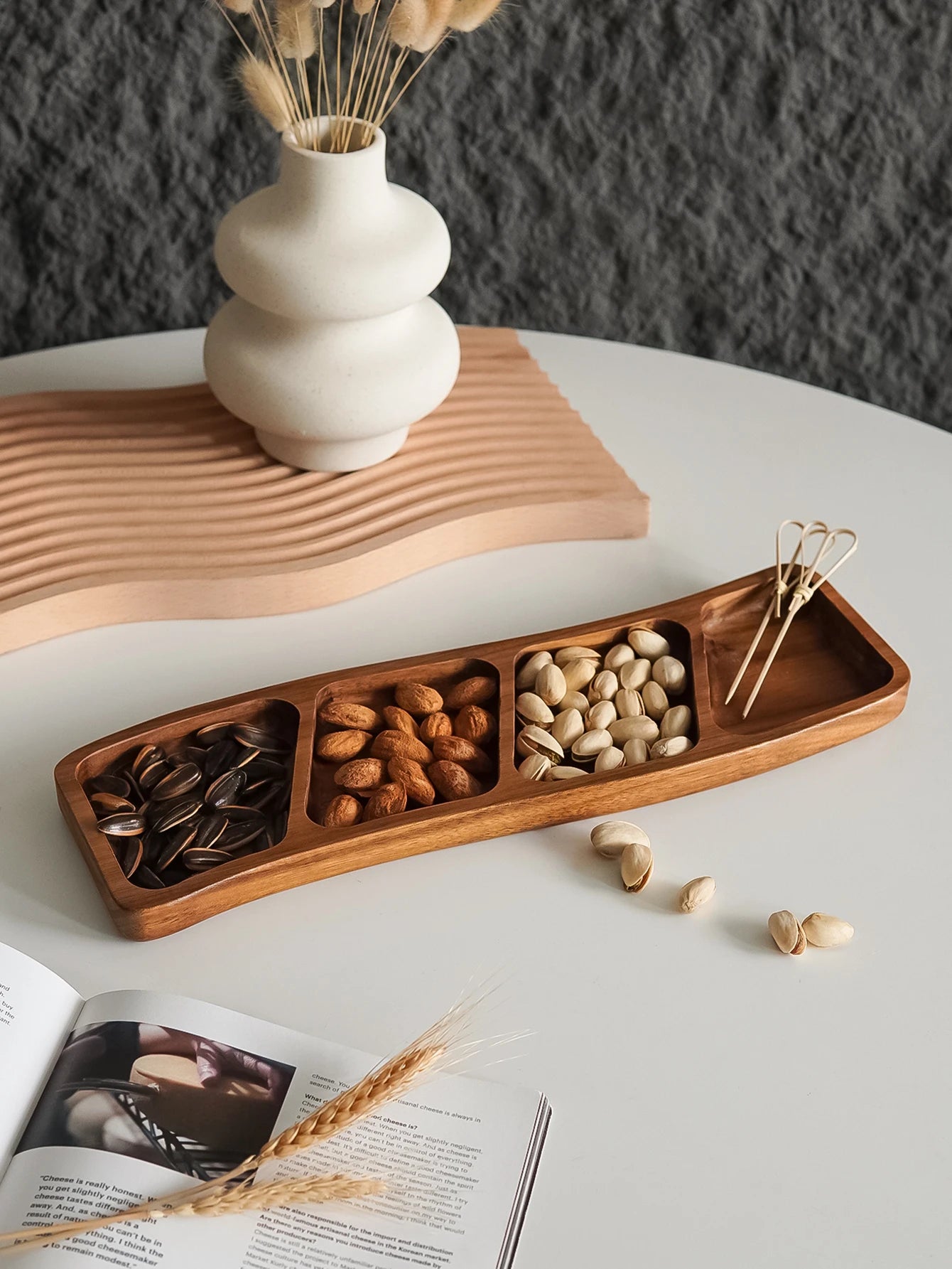 1pc de madeira três compartimentos quatro compartimentos curvo lanche placa rasa, bandeja de doces de frutas secas, tempero mergulhando placa rasa, adequado para festa de férias, jantar de família, prato de exibição de bolo de sobremesa, bandeja de biscoito de lanche de café, bandeja decorativa
