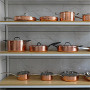 Conjunto de Panelas Marteladas em Cobre e Aço Inoxidável - Casa Ornato