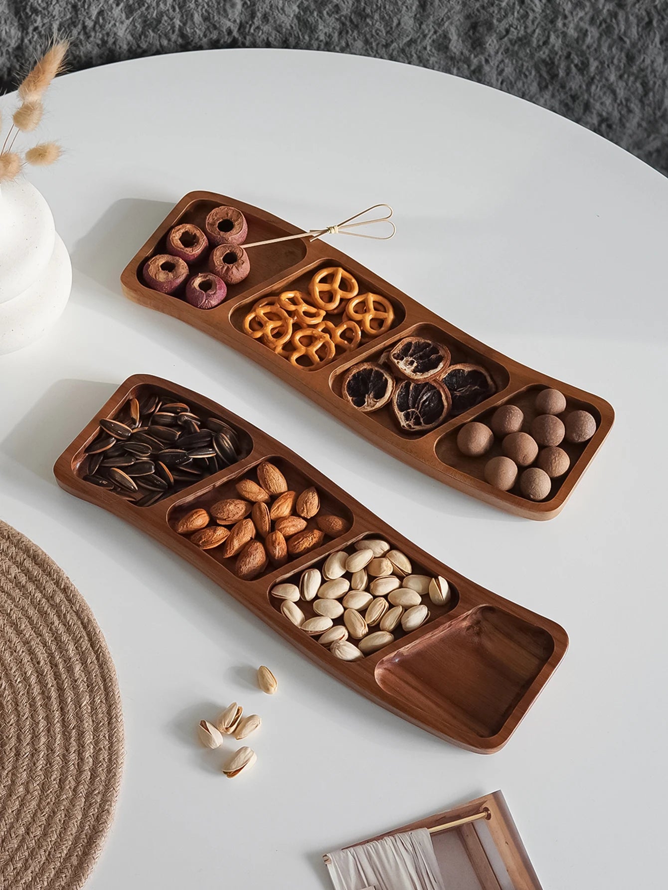 1pc de madeira três compartimentos quatro compartimentos curvo lanche placa rasa, bandeja de doces de frutas secas, tempero mergulhando placa rasa, adequado para festa de férias, jantar de família, prato de exibição de bolo de sobremesa, bandeja de biscoito de lanche de café, bandeja decorativa