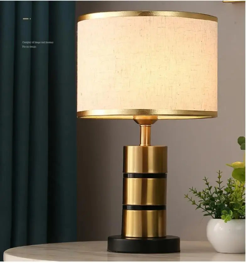 Lâmpada de mesa LED para menina, lâmpada de cabeceira criativa, celebridade da Internet, estilo menina Instagram, atmosfera high-end, luz luxuosa