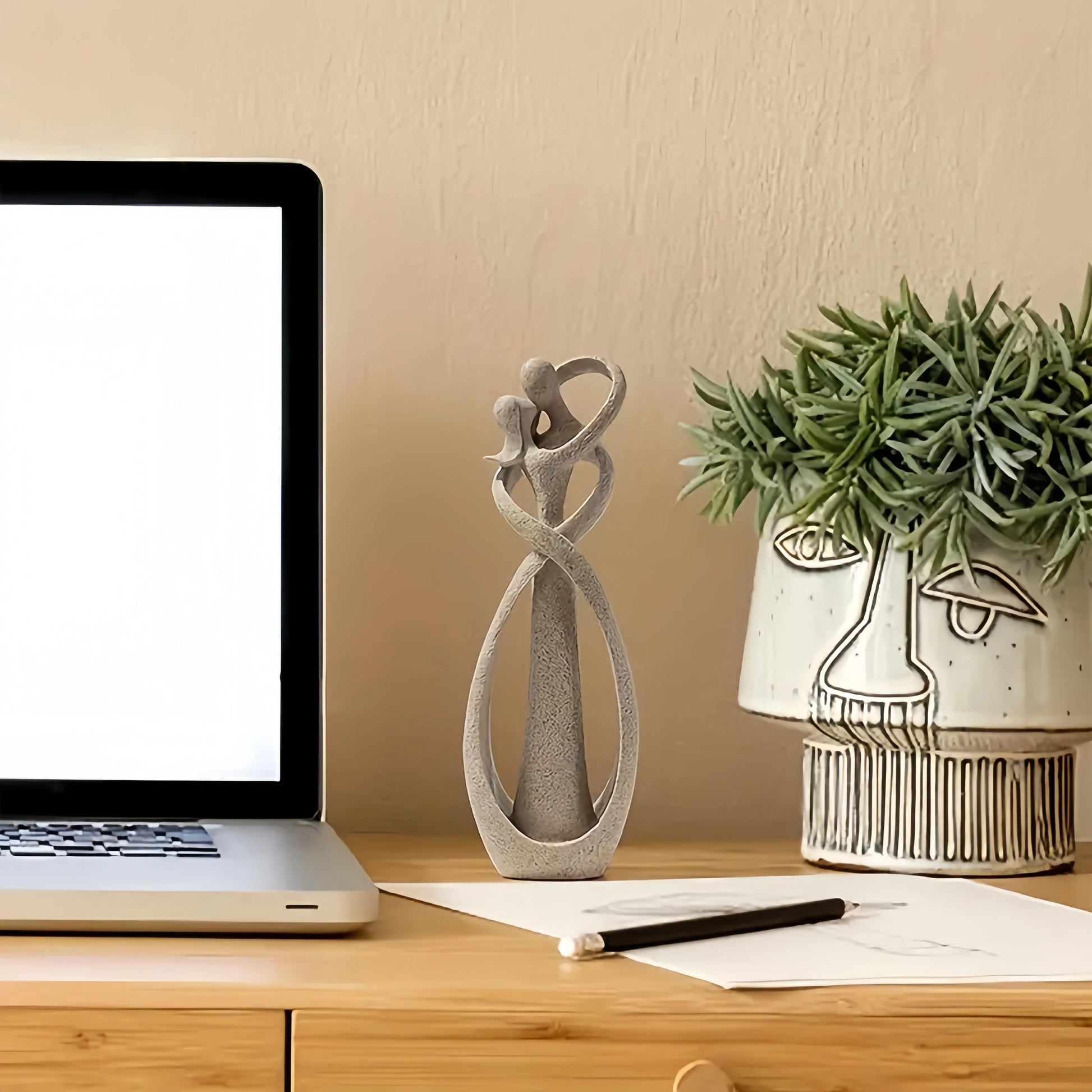 Escultura Abstrata de Casal em Resina - Casa Ornato