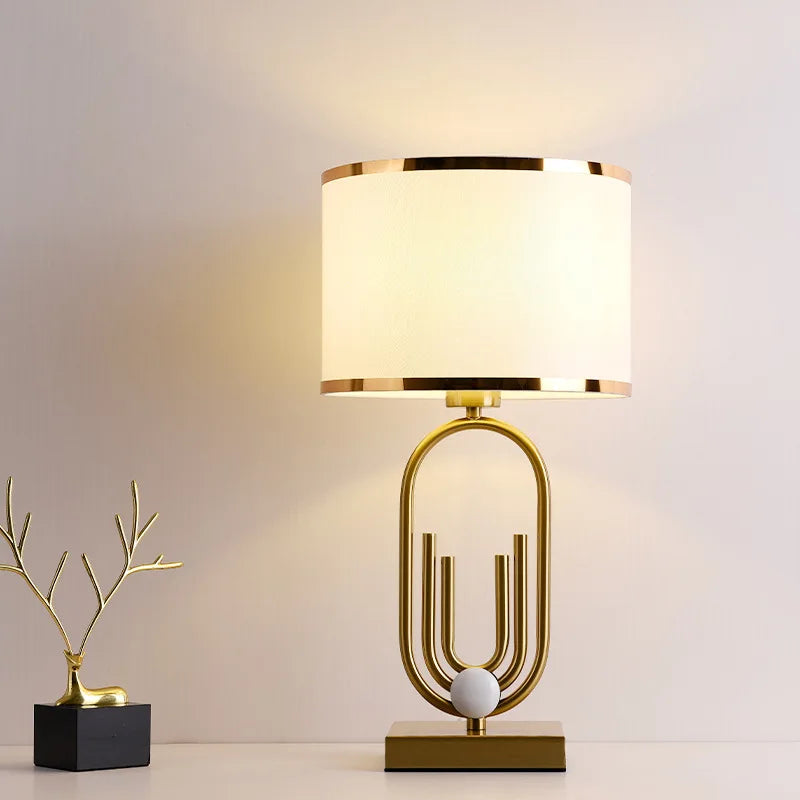 Moderno Nordic Cabeceira Table Lamp, Decoração Quente, Luz de Mesa, Quarto, Sala de Estar, Estudo, Romântico, Luxo