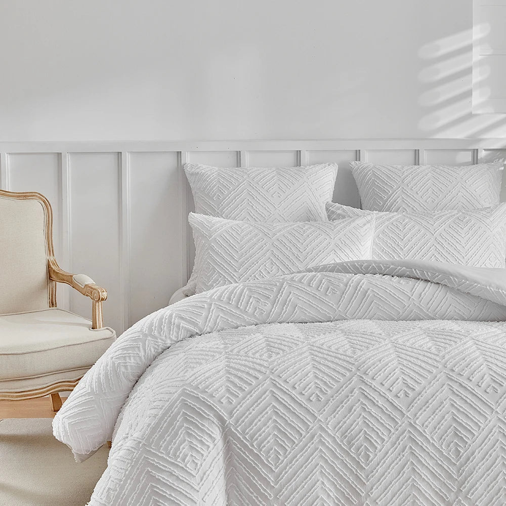 Elegância Textural: Conjunto de Edredom e Fronhas - Casa Ornato