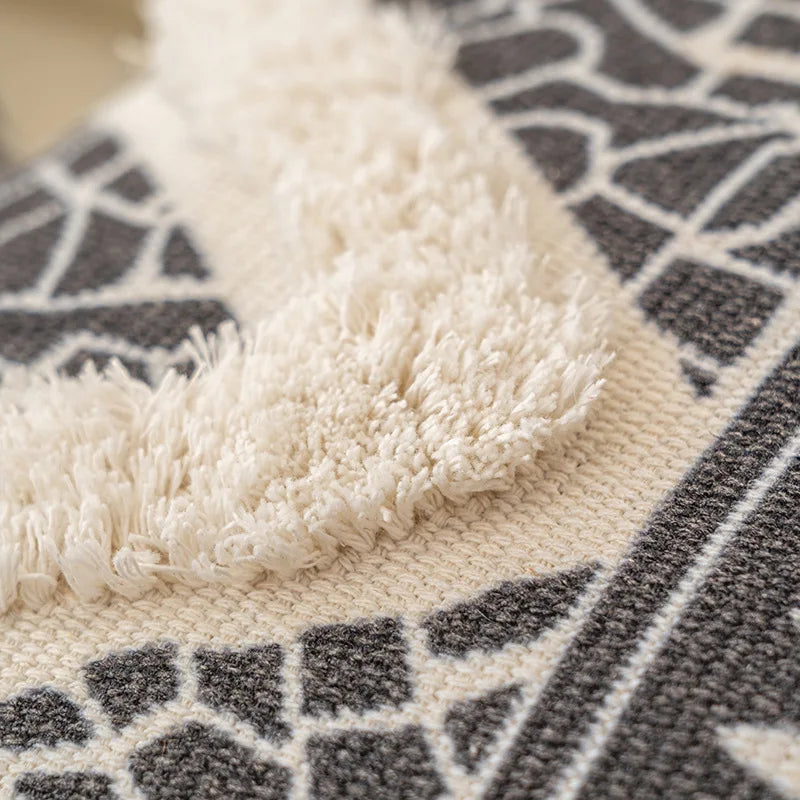 Capa de Almofada Nórdica com Borlas em Linho e Algodão - Casa Ornato