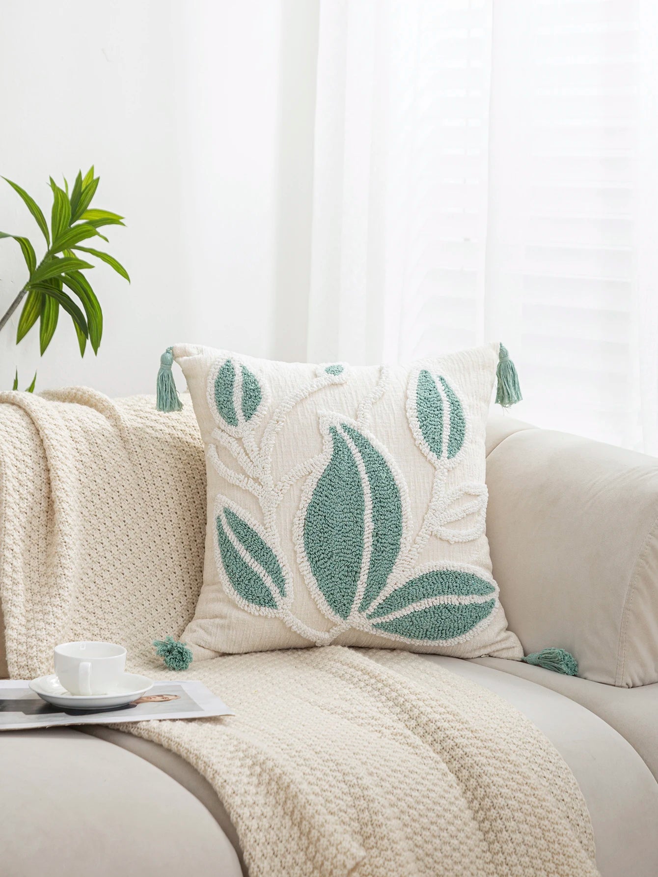 Capas de almofada luxuosas para casa com padrões de plantas de salgueiro fresco, adequadas para quartos, salas de estar e sofás.